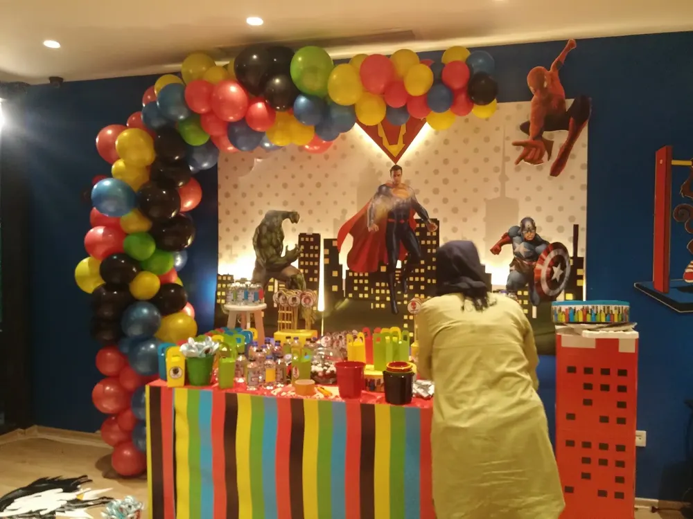 İstanbul balon figürleri uygulaması — Esin Balon organizasyon