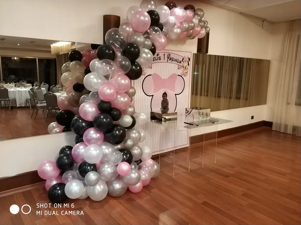 İstanbul balon figürleri uygulaması — Esin Balon organizasyon