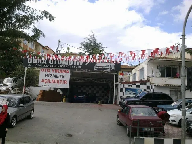 Bayrak Süsleme örneği, profesyonel kurulum — Esin Balon