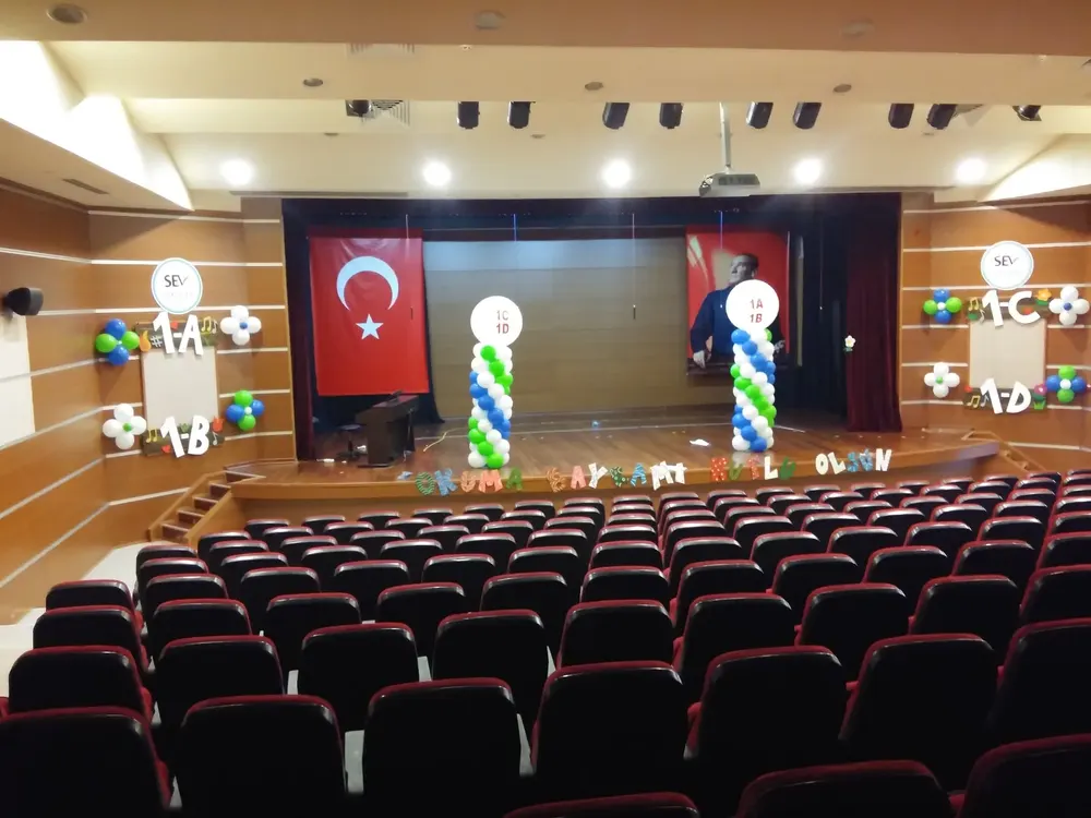 Dikme Sütun Balon Süsleme çalışması — Esin Balon İstanbul