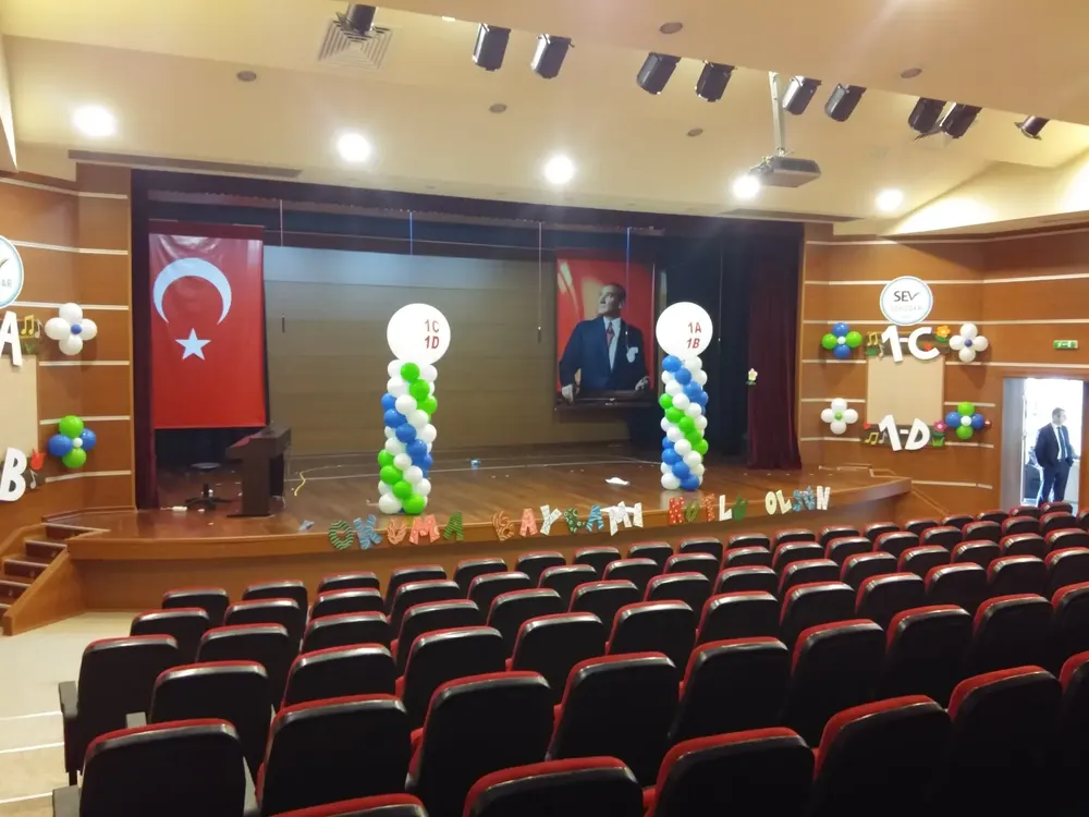 Dikme Sütun Balon Süsleme çalışması — Esin Balon İstanbul