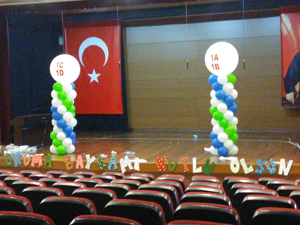 Dikme Sütun Balon Süsleme çalışması — Esin Balon İstanbul