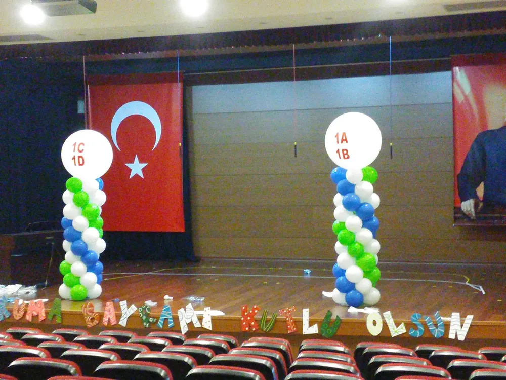 Dikme Sütun Balon Süsleme çalışması — Esin Balon İstanbul