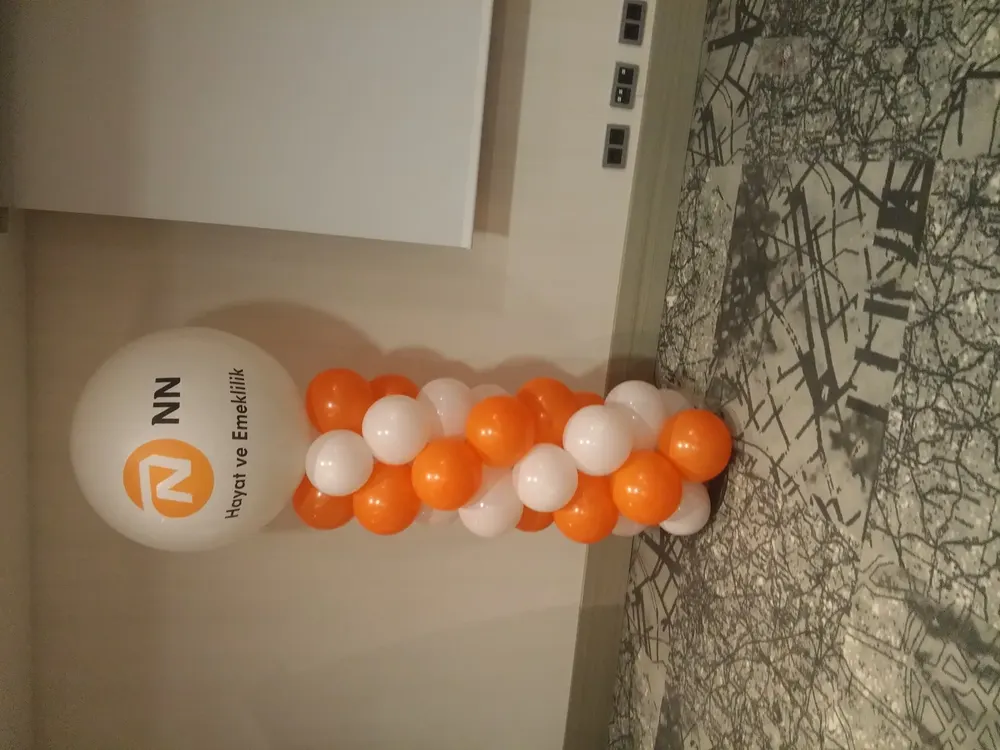 İstanbul dikme sütun balon süsleme uygulaması — Esin Balon organizasyon