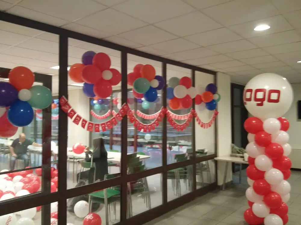 İstanbul dikme sütun balon süsleme uygulaması — Esin Balon organizasyon