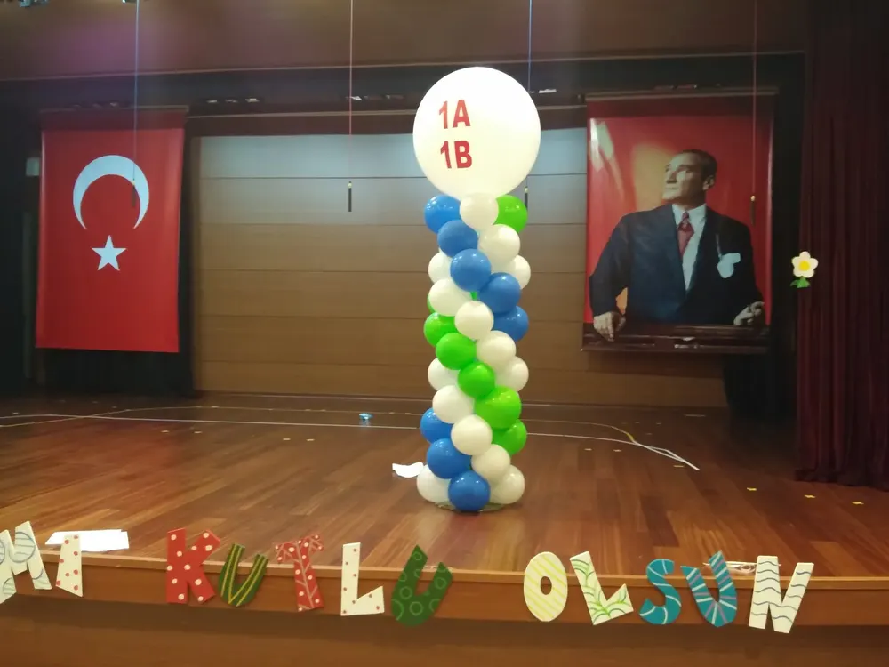 Dikme Sütun Balon Süsleme çalışması — Esin Balon İstanbul