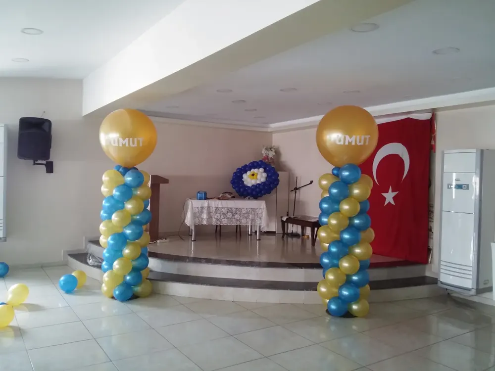 Dikme Sütun Balon Süsleme çalışması — Esin Balon İstanbul