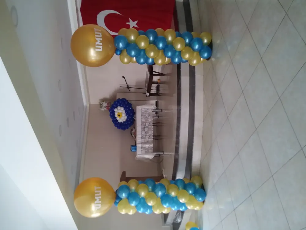İstanbul dikme sütun balon süsleme uygulaması — Esin Balon organizasyon