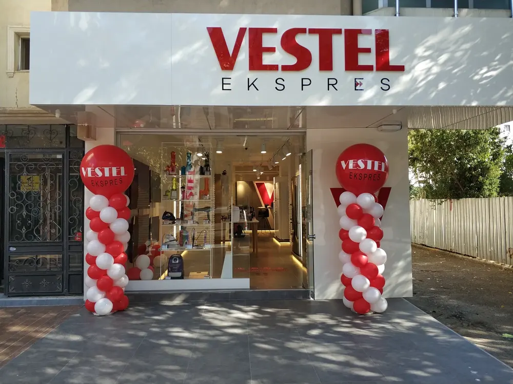 Dikme Sütun Balon Süsleme örneği, profesyonel kurulum — Esin Balon