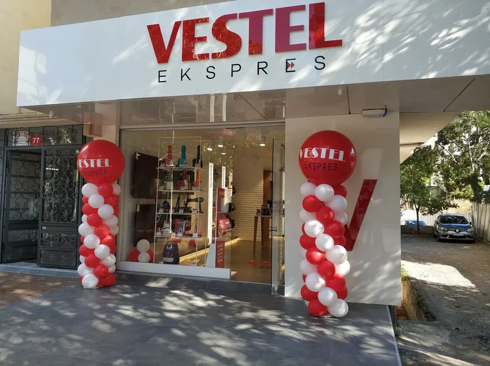 İstanbul dikme sütun balon süsleme uygulaması — Esin Balon organizasyon