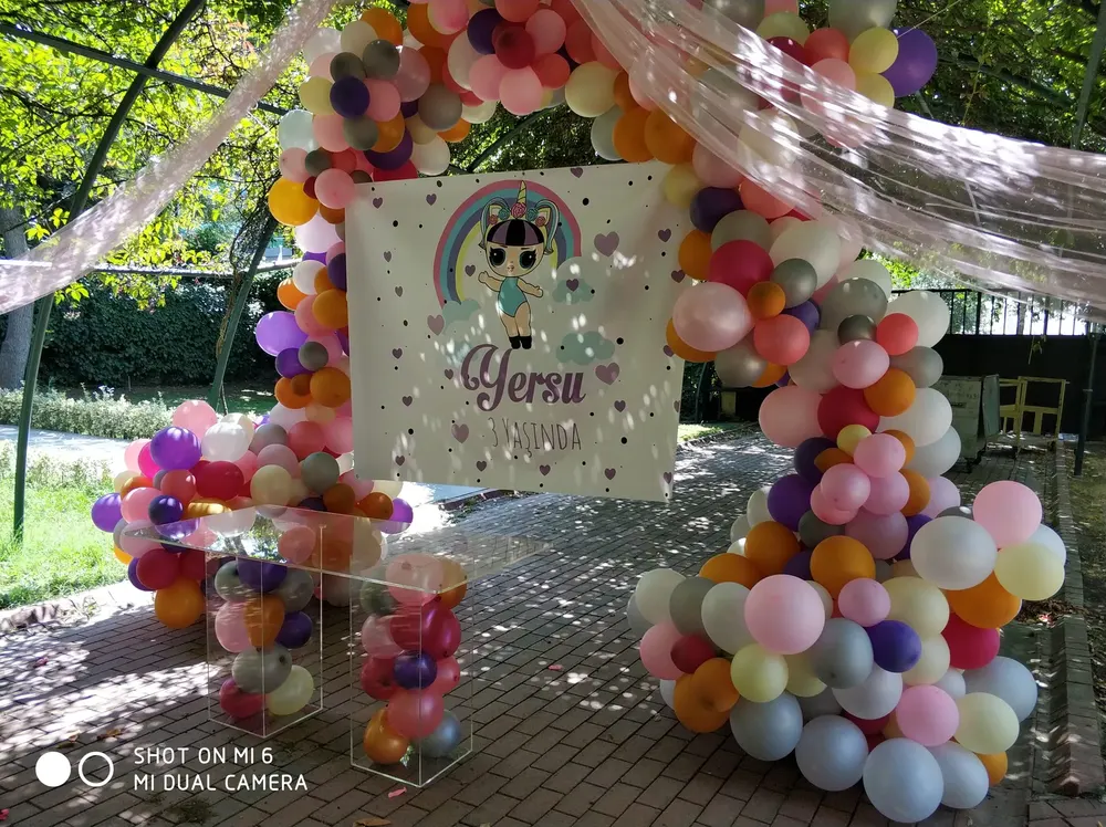 İstanbul doğum günü balon süsleme uygulaması — Esin Balon organizasyon