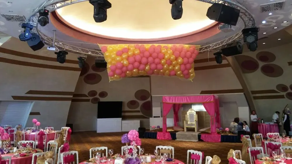 Dökme Balon örneği, profesyonel kurulum — Esin Balon