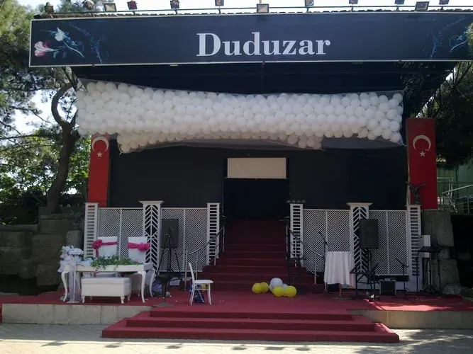 Dökme Balon örneği, profesyonel kurulum — Esin Balon