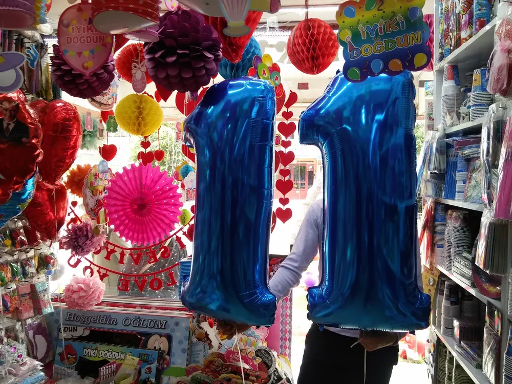 İstanbul folyo harf ve rakam balon uygulaması — Esin Balon organizasyon