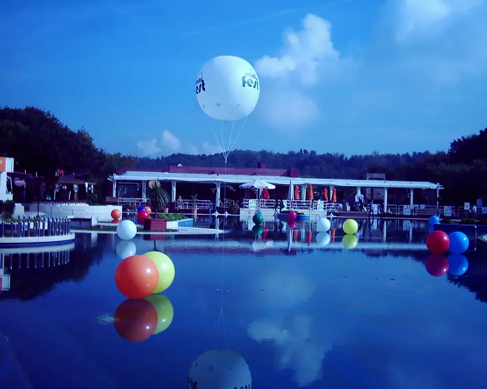 Jumbo Balon örneği, profesyonel kurulum — Esin Balon