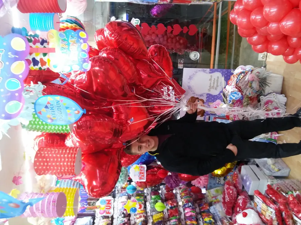 İstanbul kalpli uçan balon uygulaması — Esin Balon organizasyon