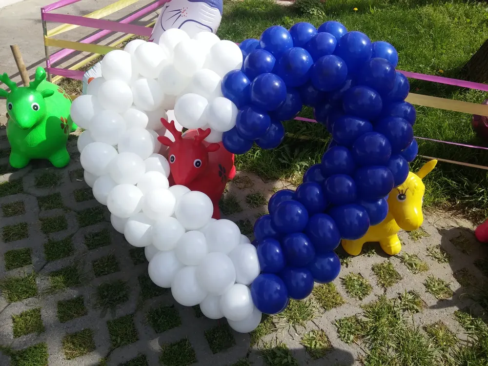 Kalpli Uçan Balon örneği, profesyonel kurulum — Esin Balon