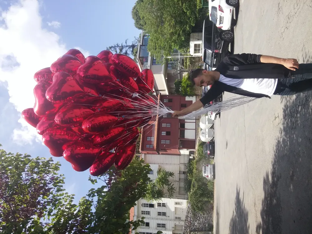 İstanbul kalpli uçan balon uygulaması — Esin Balon organizasyon