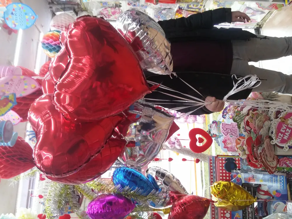Kalpli Uçan Balon örneği, profesyonel kurulum — Esin Balon