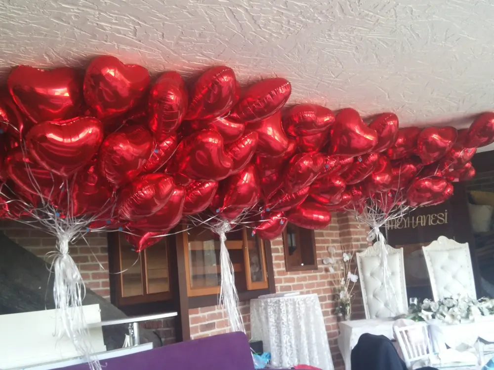 Kalpli Uçan Balon örneği, profesyonel kurulum — Esin Balon
