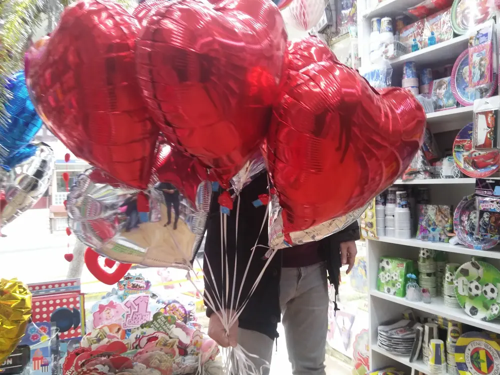 Kalpli Uçan Balon çalışması — Esin Balon İstanbul