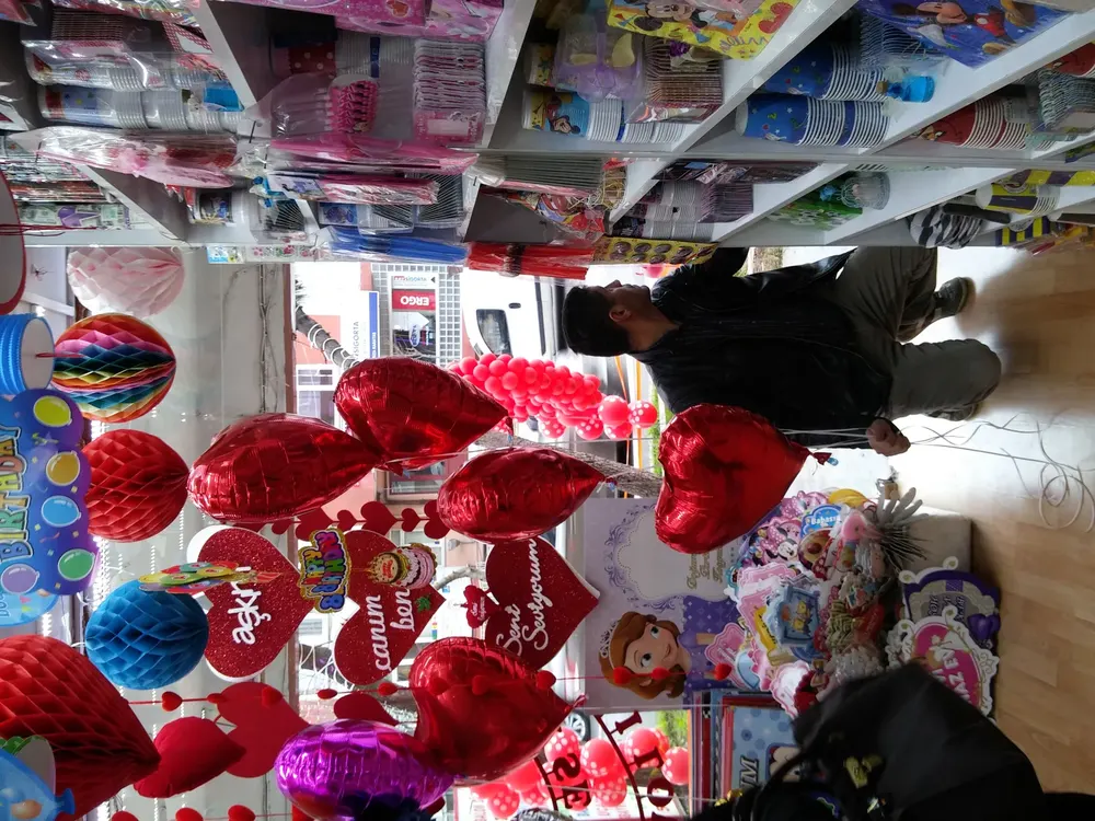 İstanbul kalpli uçan balon uygulaması — Esin Balon organizasyon