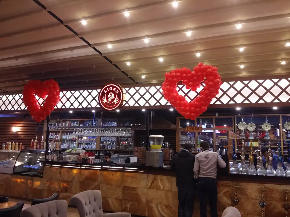 İstanbul kalpli uçan balon uygulaması — Esin Balon organizasyon