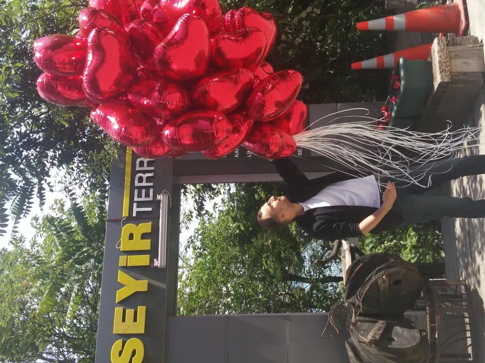 İstanbul kalpli uçan balon uygulaması — Esin Balon organizasyon