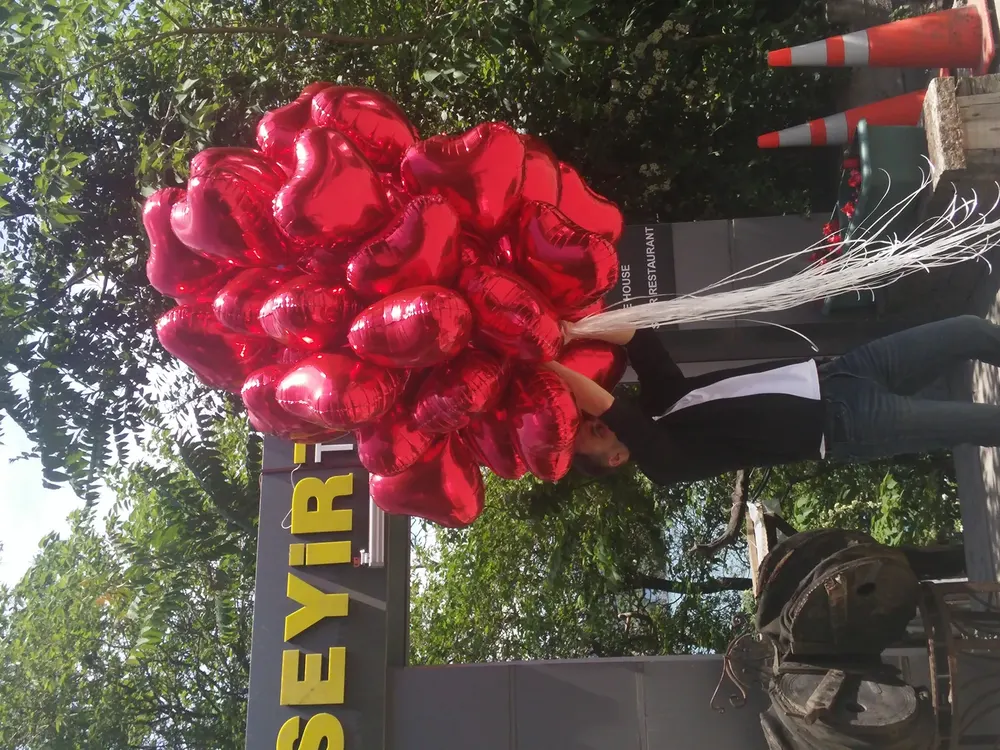 İstanbul kalpli uçan balon uygulaması — Esin Balon organizasyon