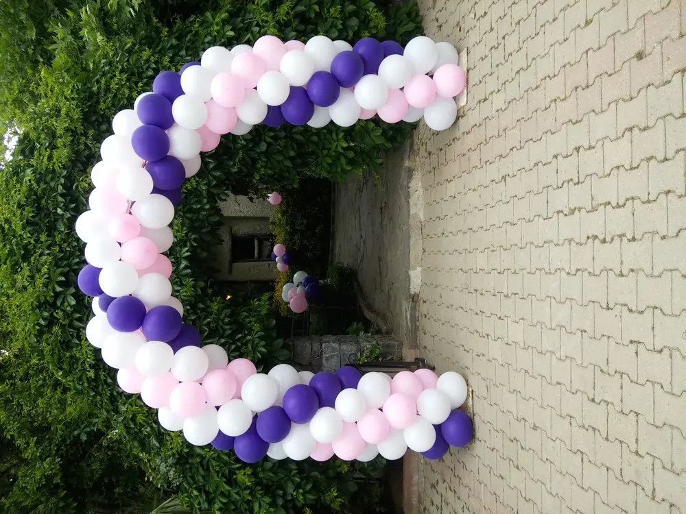 Kapı Takı Balon Süsleme örneği, profesyonel kurulum — Esin Balon