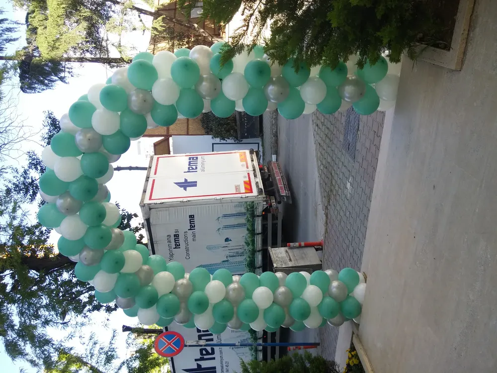 İstanbul kapı takı balon süsleme uygulaması — Esin Balon organizasyon