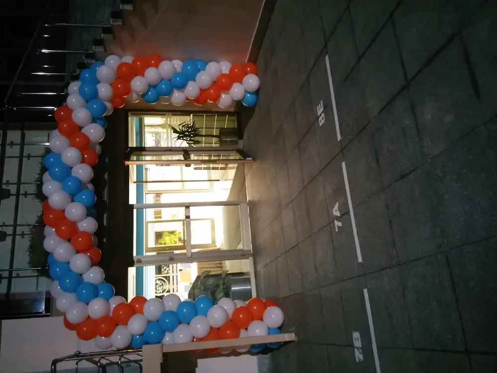 İstanbul kapı takı balon süsleme uygulaması — Esin Balon organizasyon