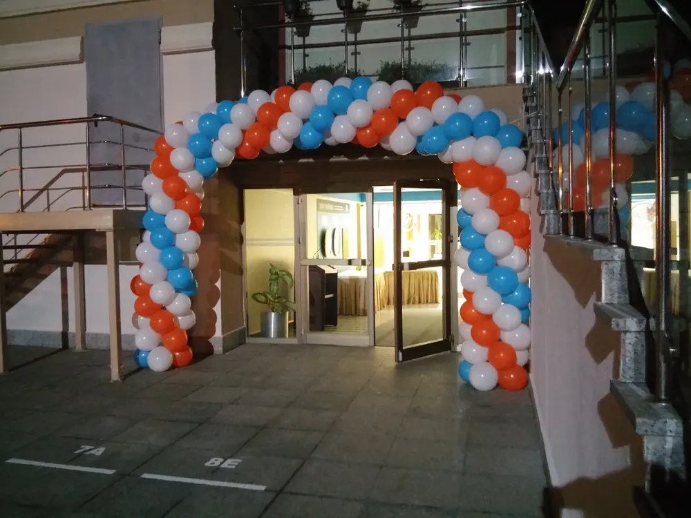 İstanbul kapı takı balon süsleme uygulaması — Esin Balon organizasyon