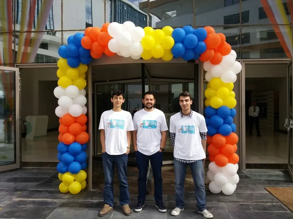 Kapı Takı Balon Süsleme çalışması — Esin Balon İstanbul