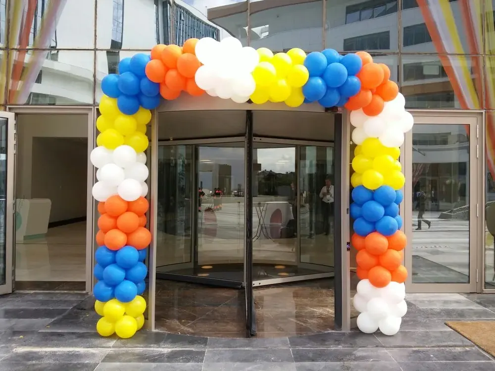 İstanbul kapı takı balon süsleme uygulaması — Esin Balon organizasyon