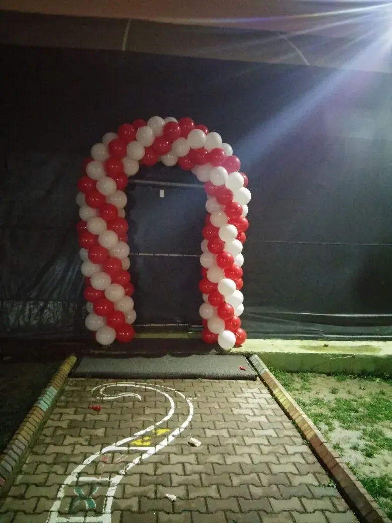 Kapı Takı Balon Süsleme çalışması — Esin Balon İstanbul