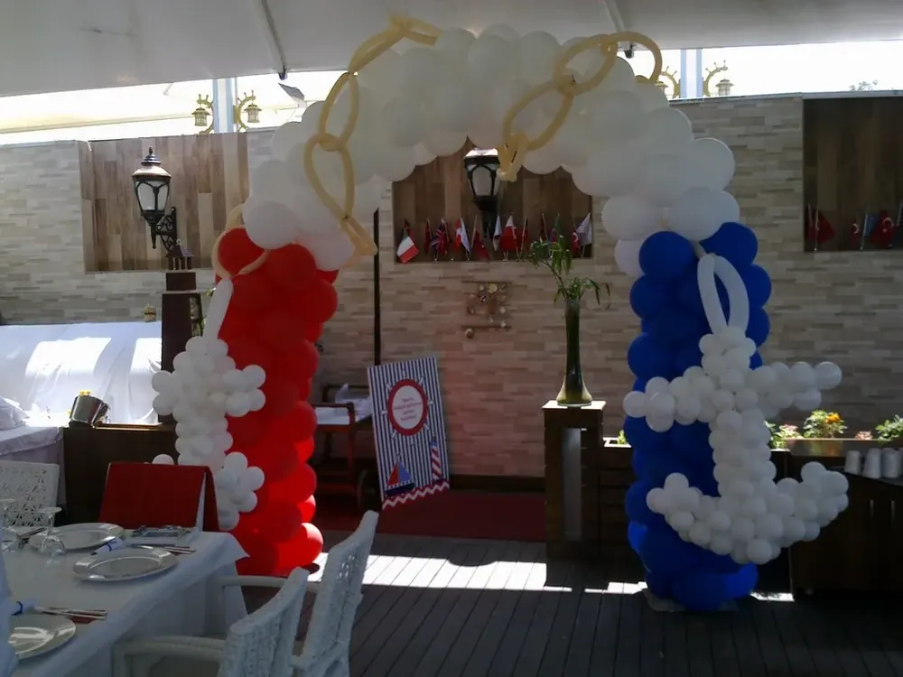 İstanbul kapı takı balon süsleme uygulaması — Esin Balon organizasyon