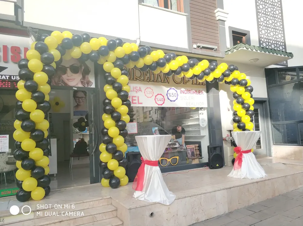 İstanbul kokteyl bistro masası uygulaması — Esin Balon organizasyon
