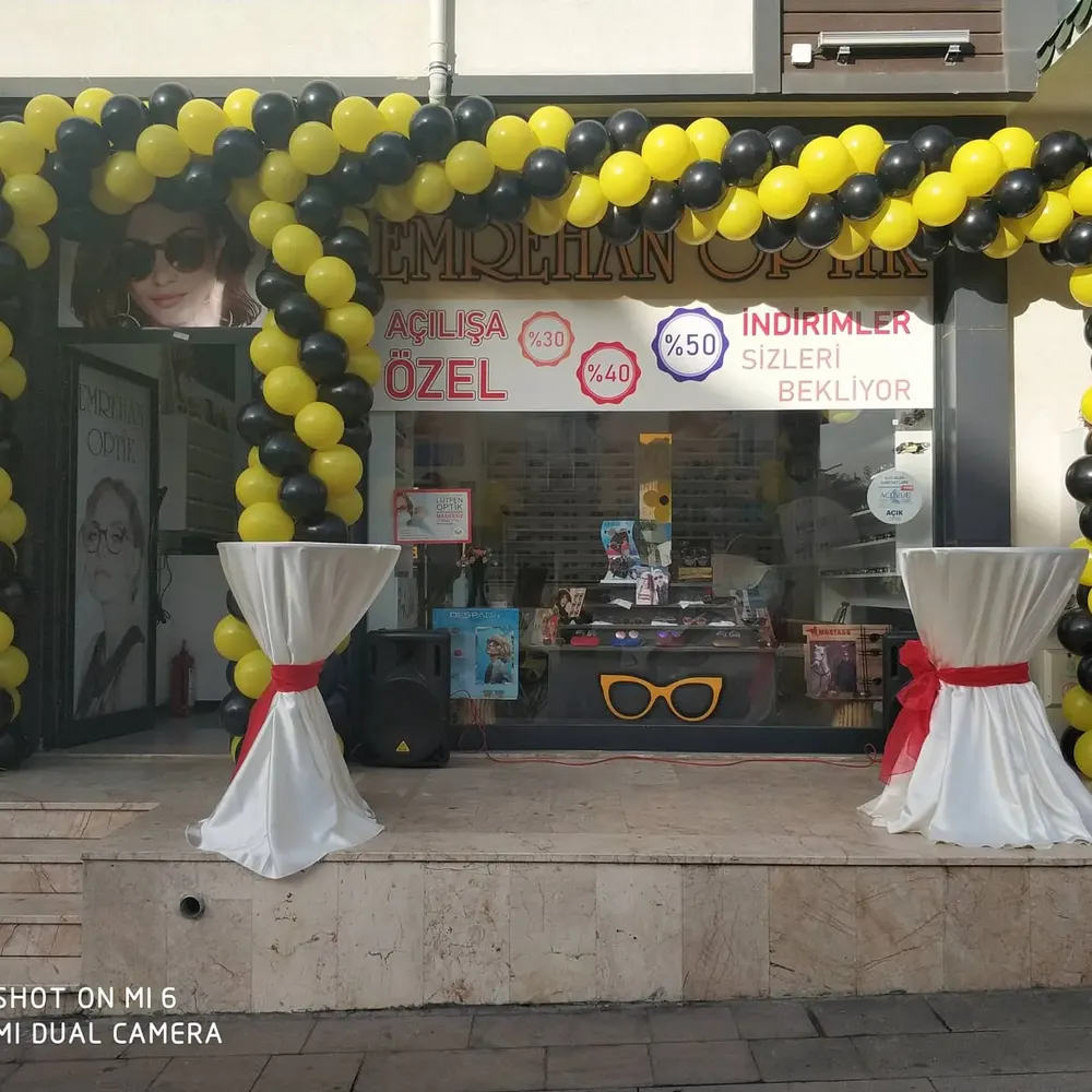 İstanbul kokteyl bistro masası uygulaması — Esin Balon organizasyon