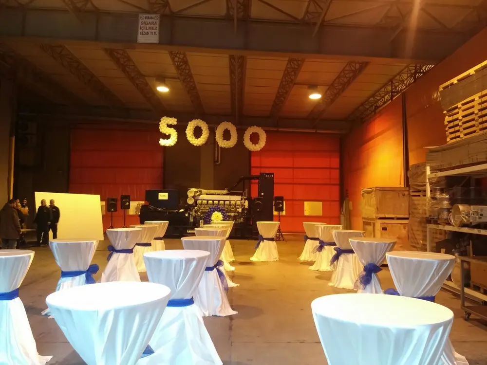 İstanbul kokteyl bistro masası uygulaması — Esin Balon organizasyon