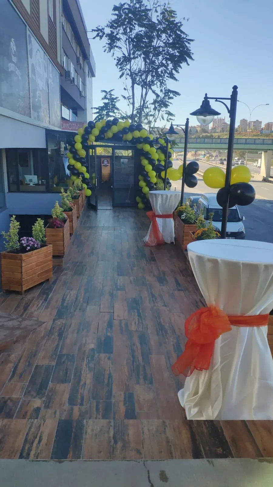 Kokteyl Bistro Masası çalışması — Esin Balon İstanbul