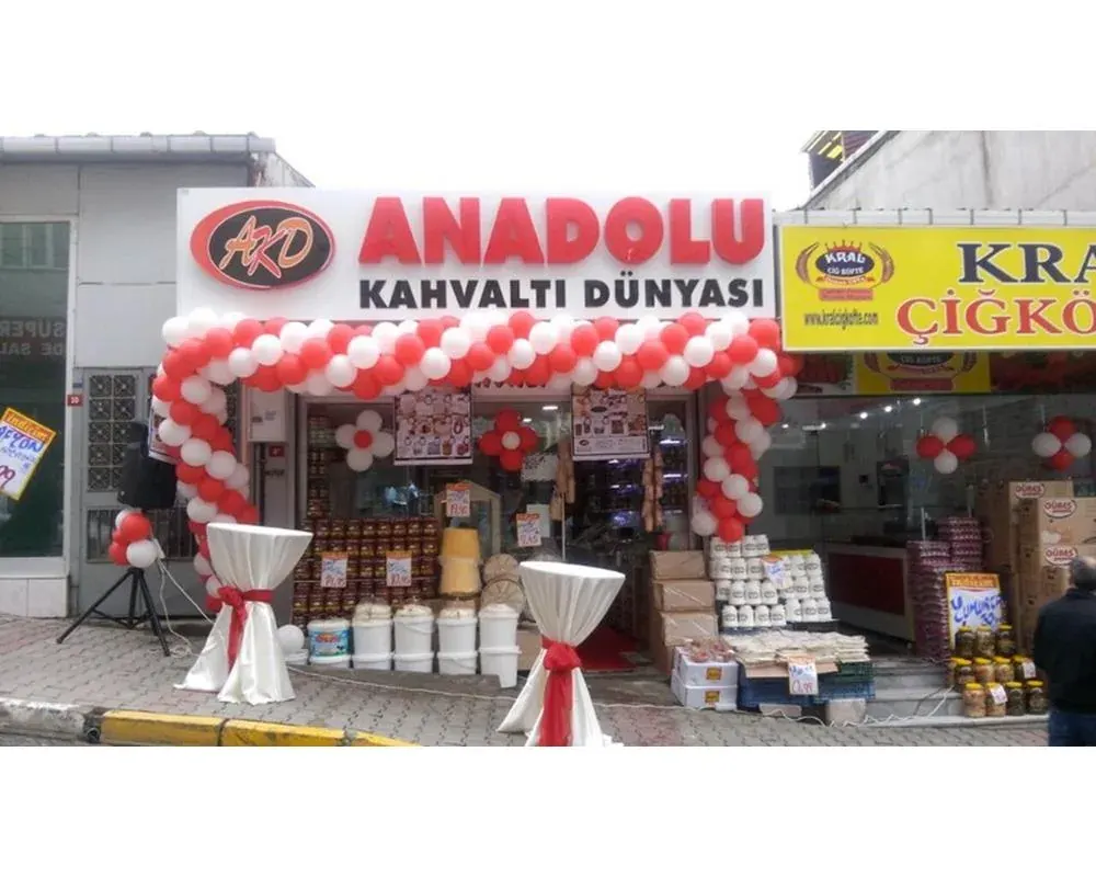 Kokteyl Bistro Masası çalışması — Esin Balon İstanbul