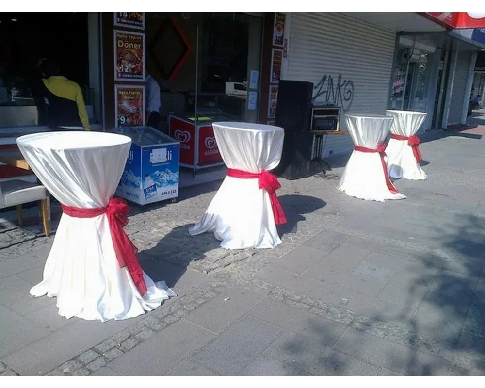 İstanbul kokteyl bistro masası uygulaması — Esin Balon organizasyon