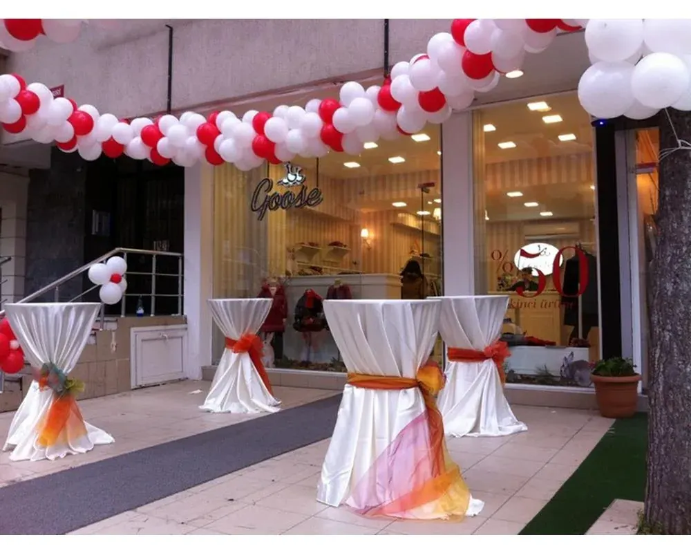 İstanbul kokteyl bistro masası uygulaması — Esin Balon organizasyon