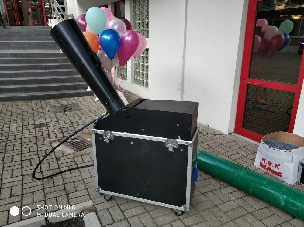 Konfeti Makinası çalışması — Esin Balon İstanbul