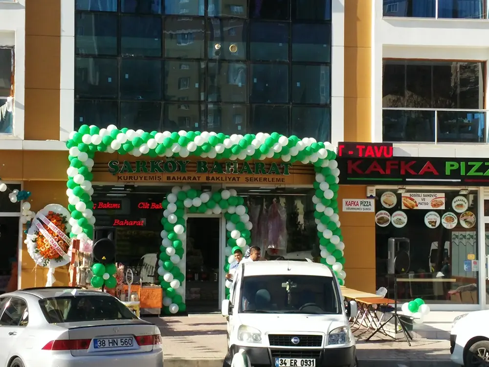Mağaza Açılışı Balon Süsleme çalışması — Esin Balon İstanbul