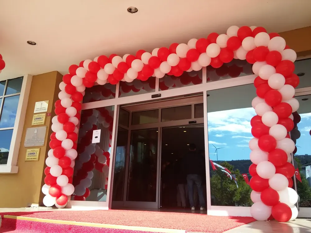 Mağaza Açılışı Balon Süsleme çalışması — Esin Balon İstanbul