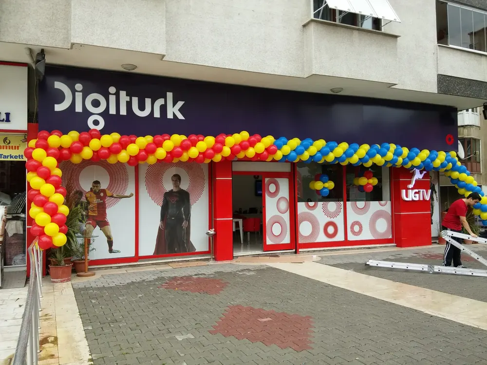 Mağaza Açılışı Balon Süsleme çalışması — Esin Balon İstanbul
