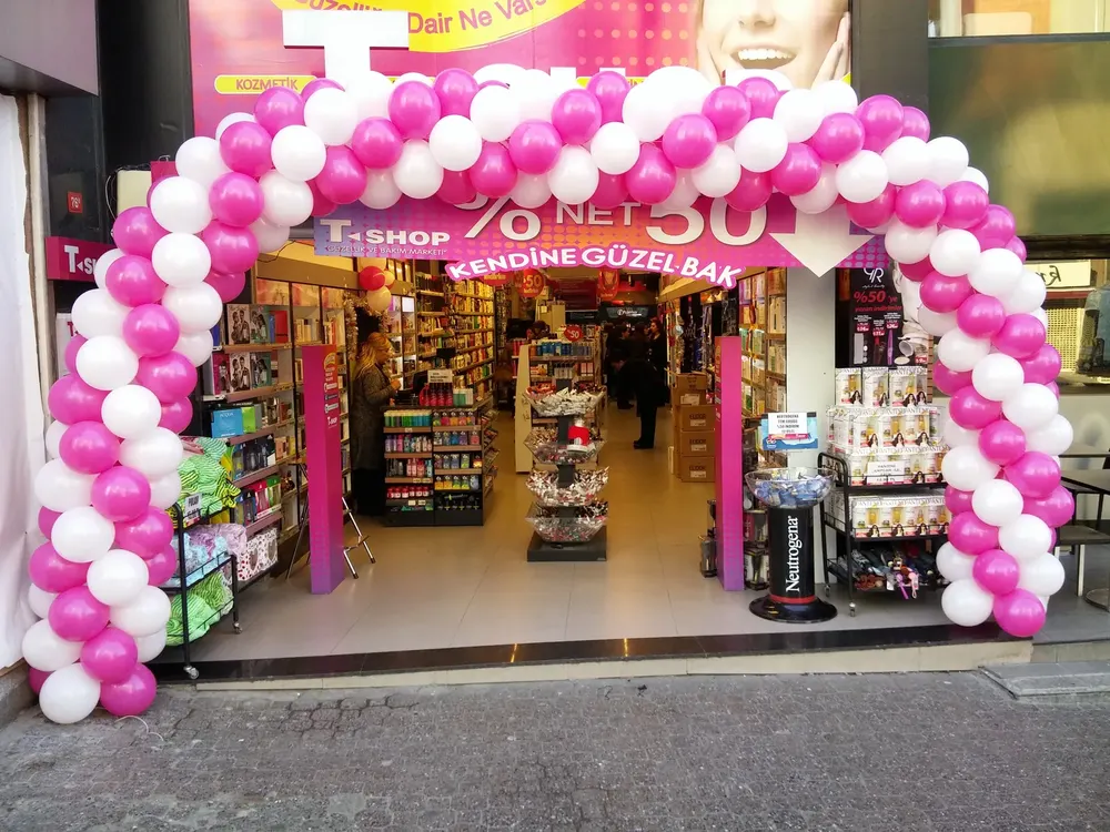Mağaza Açılışı Balon Süsleme çalışması — Esin Balon İstanbul