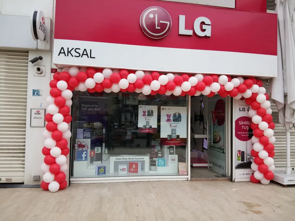 Mağaza Açılışı Balon Süsleme çalışması — Esin Balon İstanbul